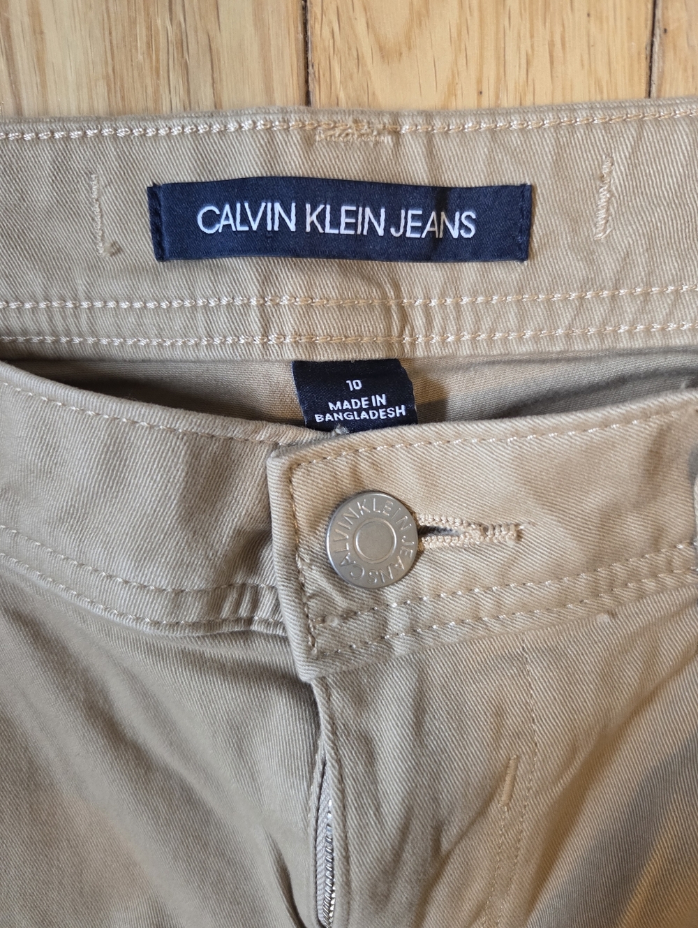 Calvin Klein Jeans Women's Ankle Cropped Jeans in Beige